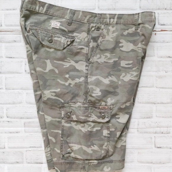 Levis Strauss Camouflage Cargo Shorts Mens Size 36 Camo Signature. - Picture 4 of 9